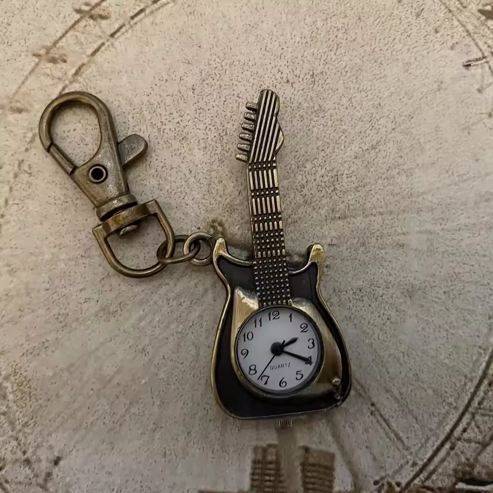 3D Aesthetic Classic guitar keychain with watch pendant